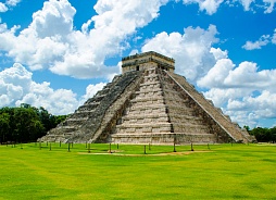 Загадки пирамид Майя